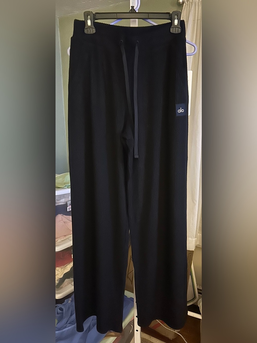 ALO Yoga Muse Wide Leg Pants in Black